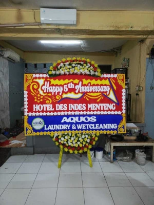 Papan Bunga di Balai Pertemuan Jakarta